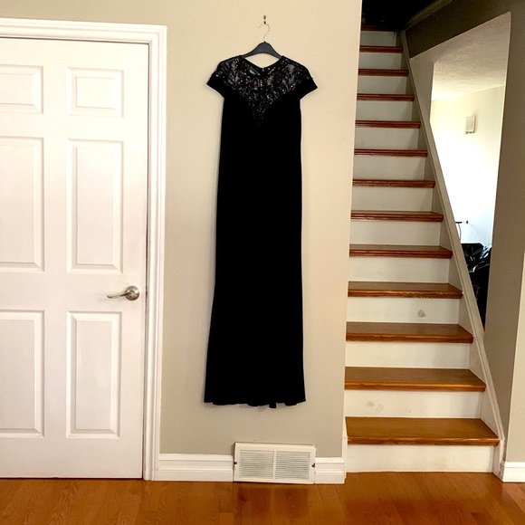 Size 8 Adrianna Papell Formal Evening Dress - Picture 1 of 3
